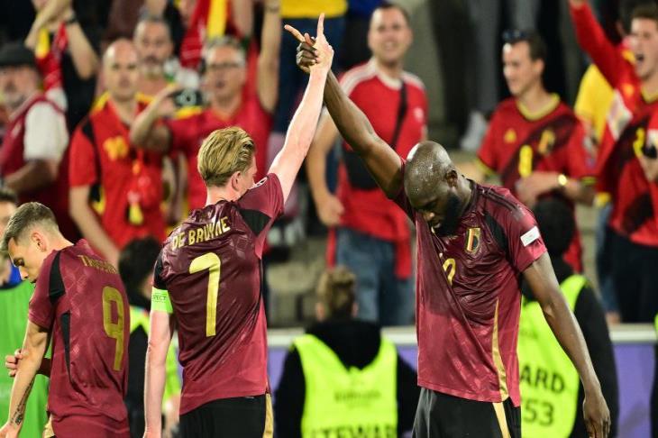 "لوكاكو سيء الحظ".. ماذا قالت صحف بلجيكا بعد الانتصار أمام رومانيا؟